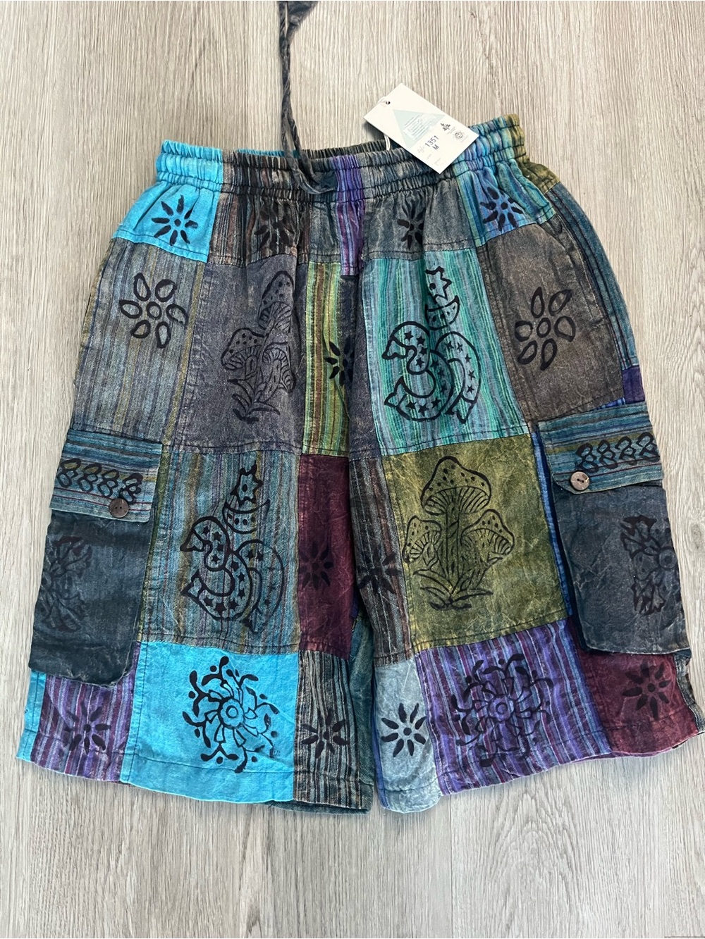 🔥293–NWT Men's Multicolor Patchwork Cargo Shorts - Unbranded